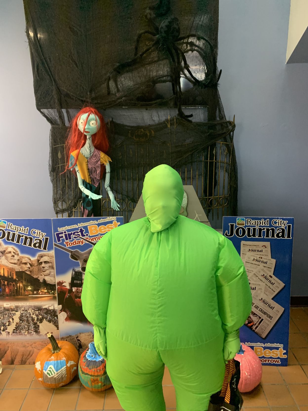 Halloween Pictures to run in Thursday's paper 135.JPG